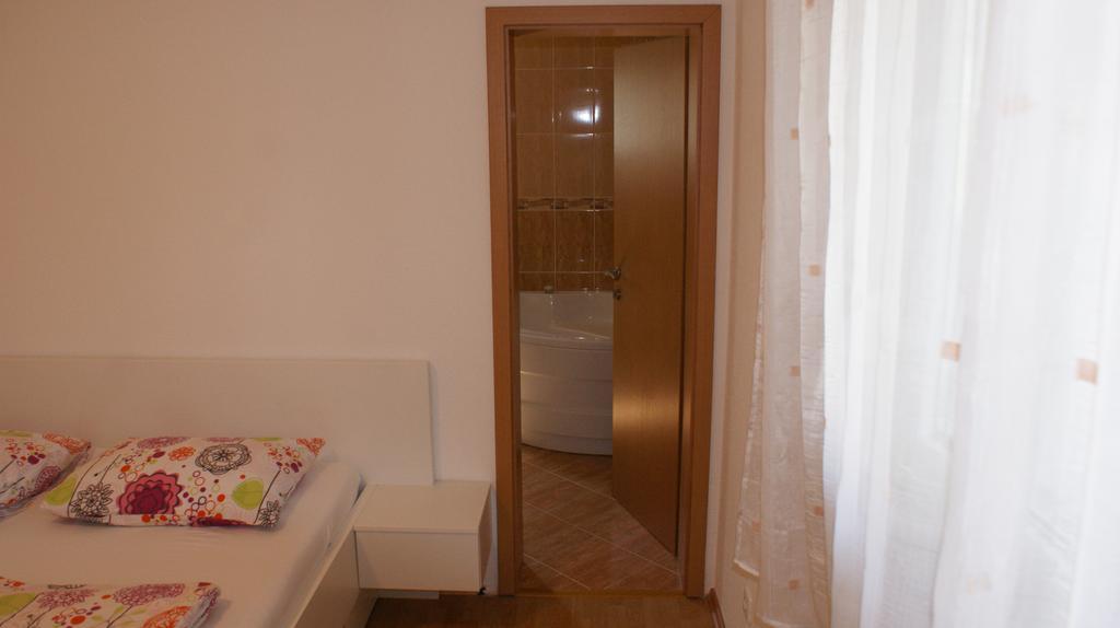 Nika Apartman