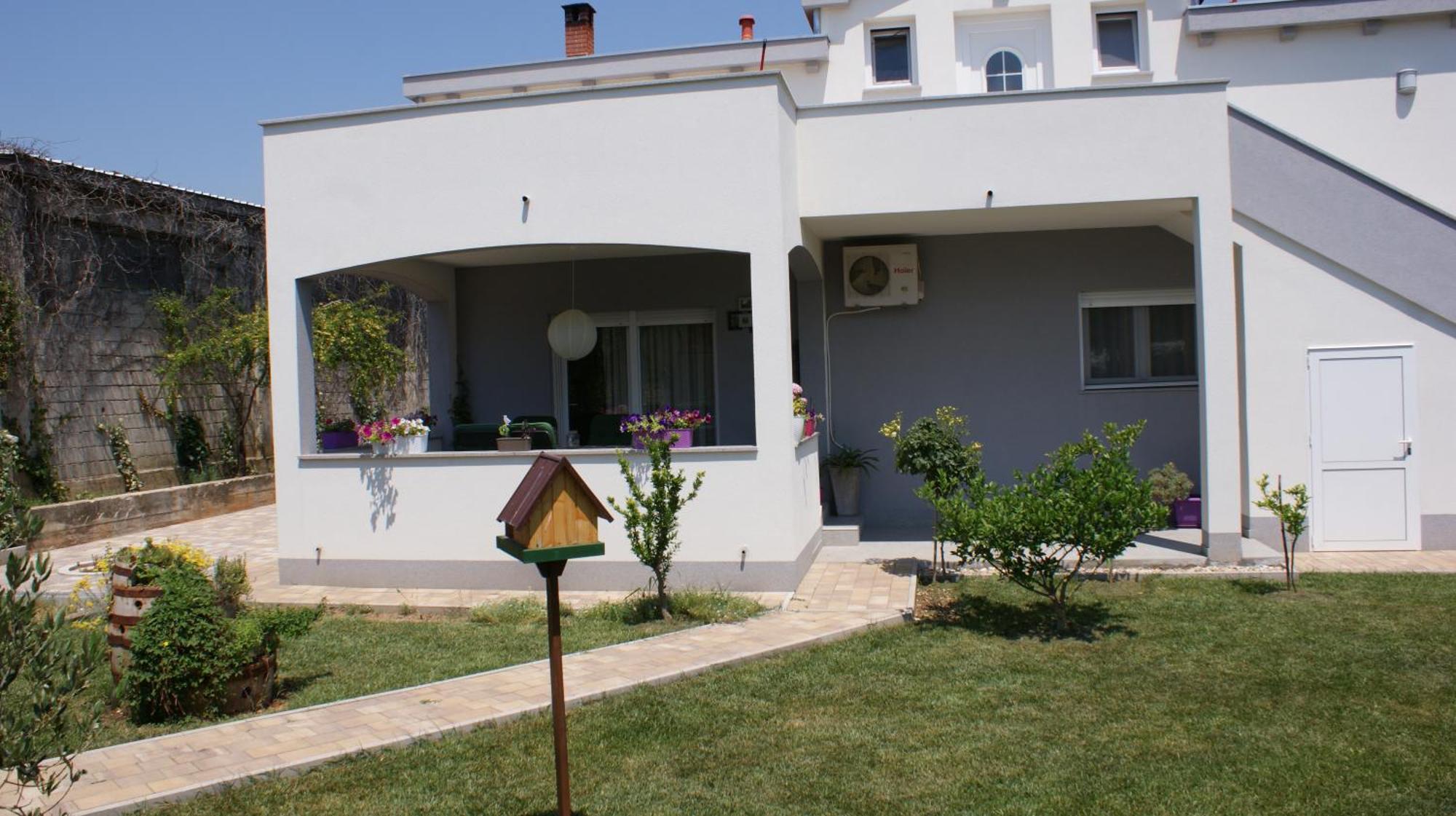 Nika Apartman Zára